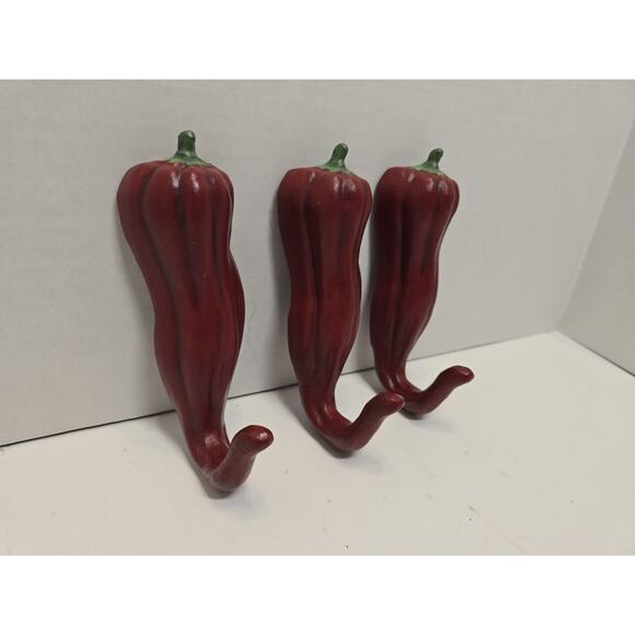 Vtg 3 Red Chili Pepper Wall Hooks Set Cast Iron Rustic Garden Southwest Decor - Picture 2 of 4